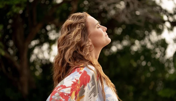 Comédia romântica com Brooke Shields, na Netflix, é programa perfeito para relaxar no domingo