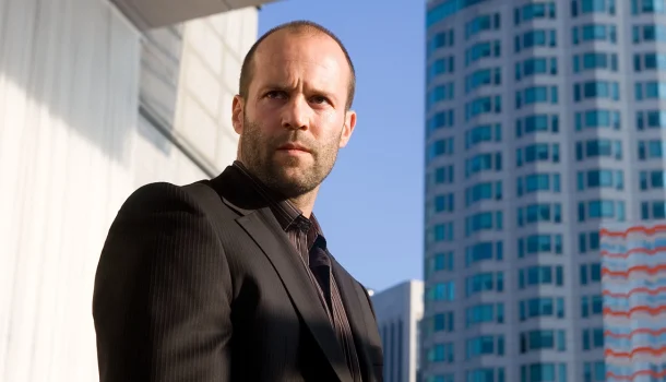 Cada segundo é uma bomba-relógio: o filme de ação mais aclamado de Jason Statham voltou à Netflix