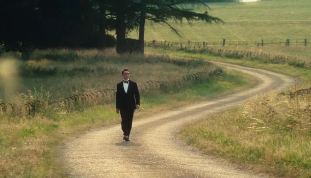 Baseado em livro de Ian McEwan, o maior romance do século, indicado a 150 prêmios e vencedor do Oscar, está na Netflix