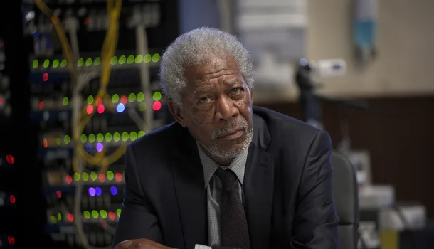 Com Scarlet Johansson e Morgan Freeman, filme vai manter seus olhos presos na tela, na Netfilx