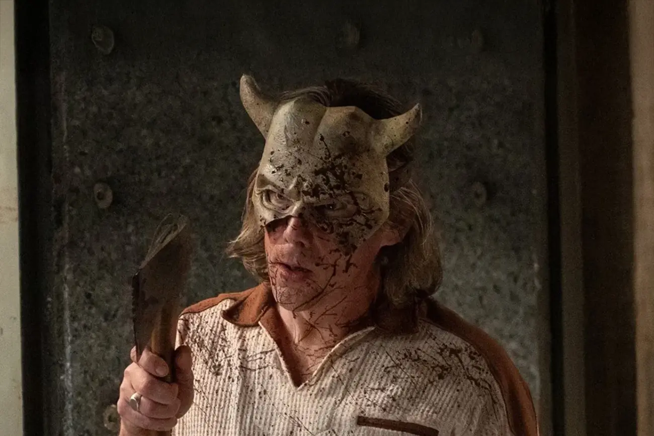 Inspirado em história real, terror com uma das atuações mais brilhantes de Ethan Hawke está na Netflix