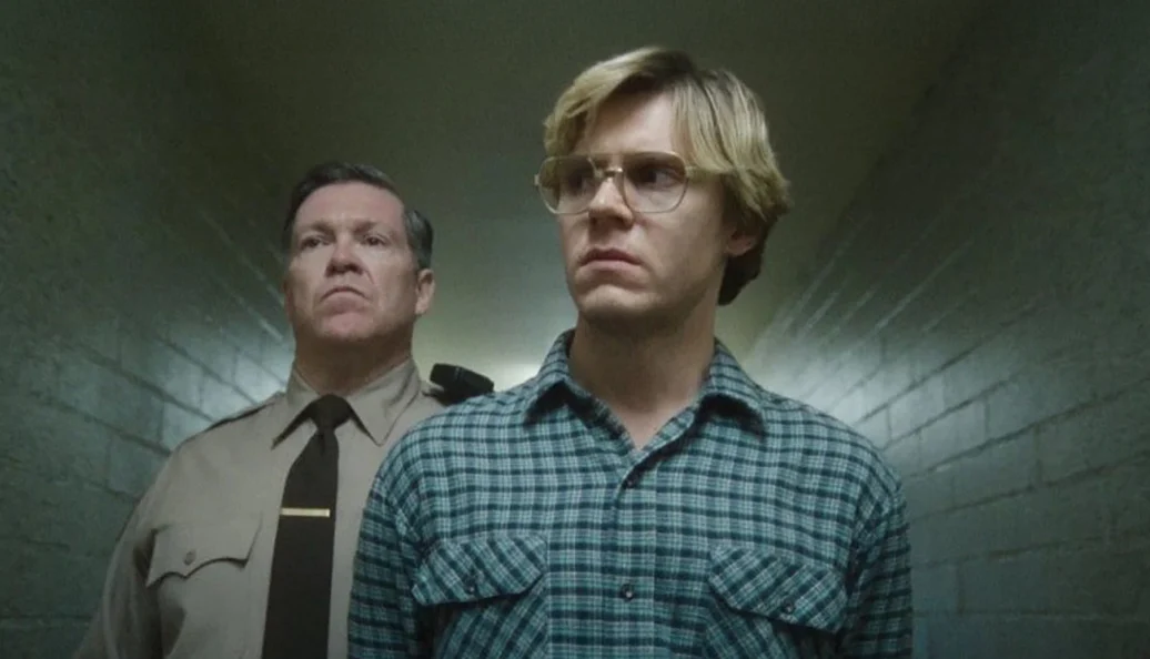 Dahmer: Um Canibal Americano (2022), Ian Brennan e Ryan Murphy
