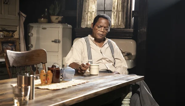 Ancestralidade e pertencimento: o belíssimo drama arrepiante, produzido por Denzel Washington, que está na Netflix