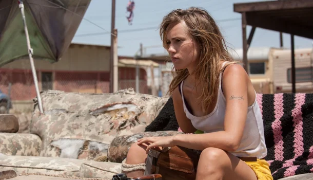 O romance mais grotesco da Netflix virou obsessão de Tarantino — e ninguém entende por quê
