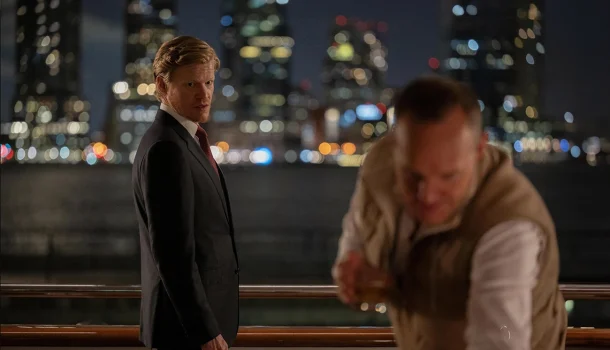 Com Robert De Niro e Jesse Plemons, série na Netflix te convida a maratonar em um dia
