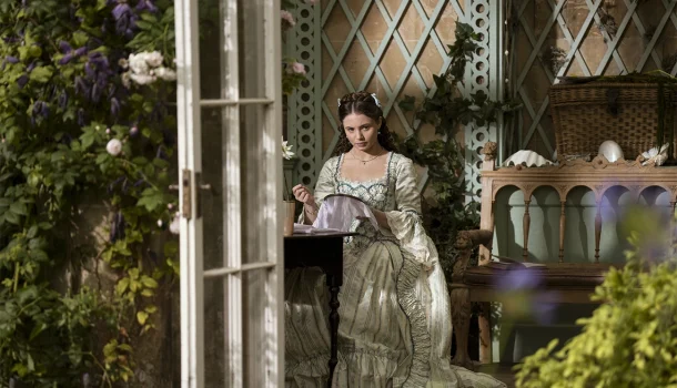 Vista por mais de 80 milhões de pessoas, série encantadora para quem ama romances épicos está na Netflix