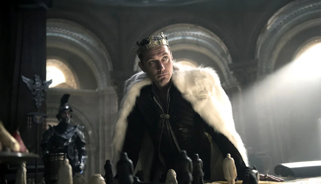 Rei Arthur: A lenda da espada