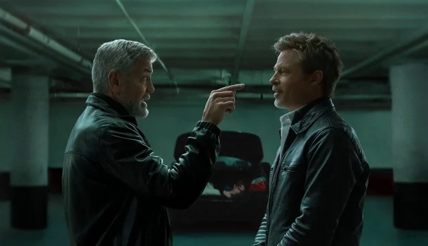 O filme com Brad Pitt e George Clooney grudou no ranking da Apple TV+ como se fosse parte do algoritmo