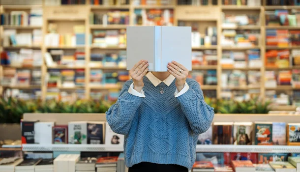 Desafio literário: você leu no máximo 5 desses 41 clássicos que todo mundo finge (ou mente) que conhece