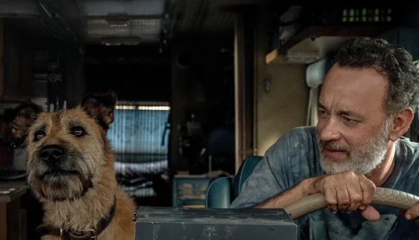 Filme de ação pós-apocalíptica com Tom Hanks na Apple TV+ que você vai querer ver duas vezes