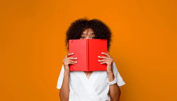 4 livros que vão trazer profunda angústia existencial e te farão reavaliar toda sua vida