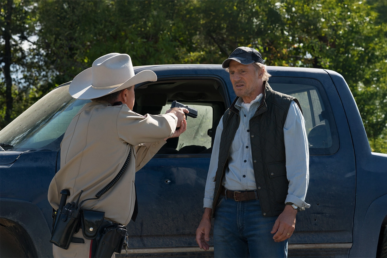 Inspirado em personagem de Clint Eastwood, faroeste com Liam Neeson está na Netflix