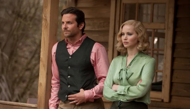 Um faroeste disfarçado de drama romântico: Bradley Cooper e Jennifer Lawrence à beira da loucura — no Prime Video