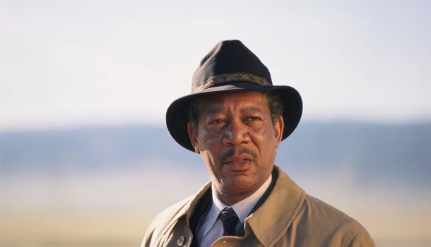 Dirigido por David Fincher e estrelado por Brad Pitt e Morgan Freeman: a obra-prima imortal do suspense na Max