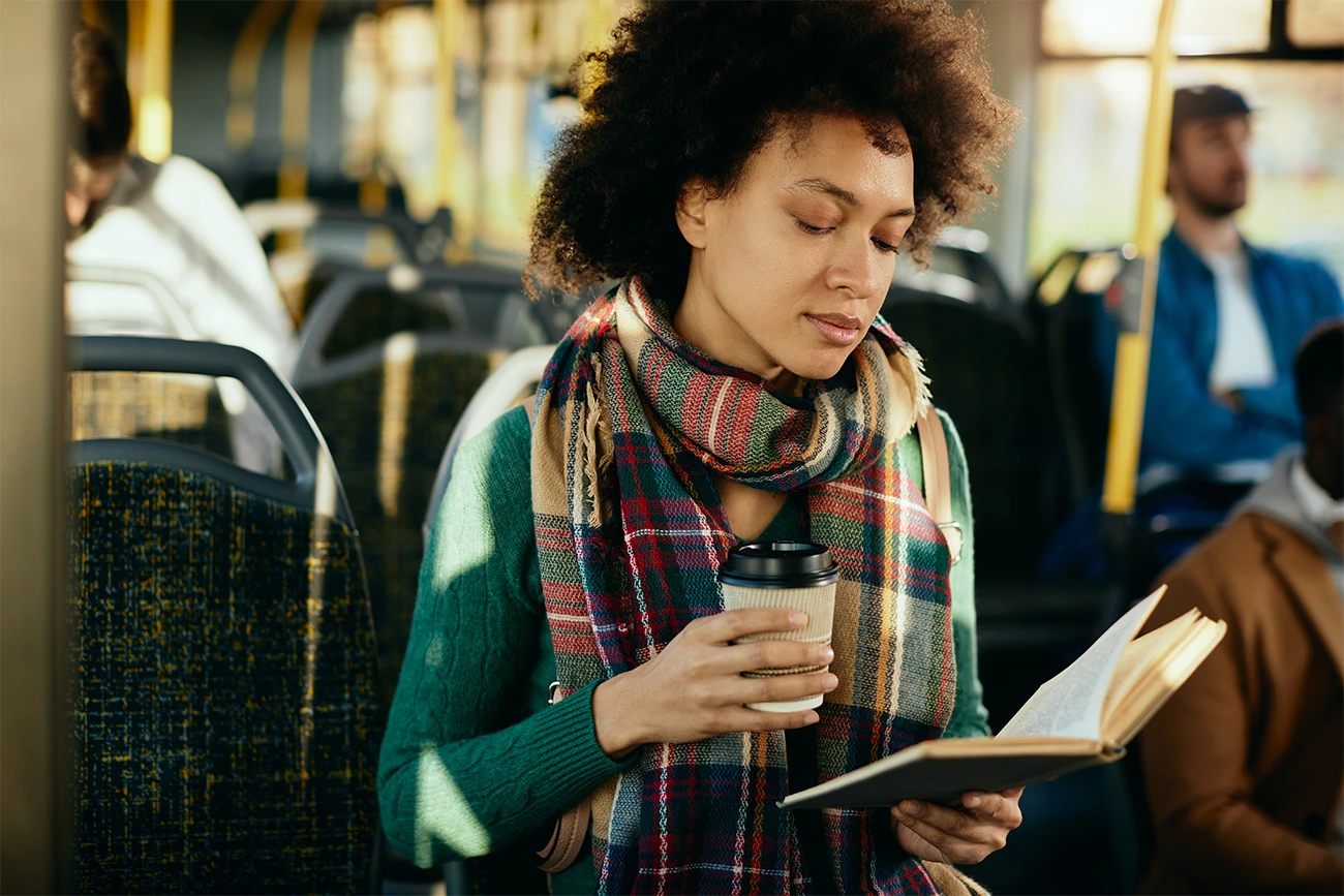 5 livros curtinhos para ler no metrô ou no ônibus para o trabalho