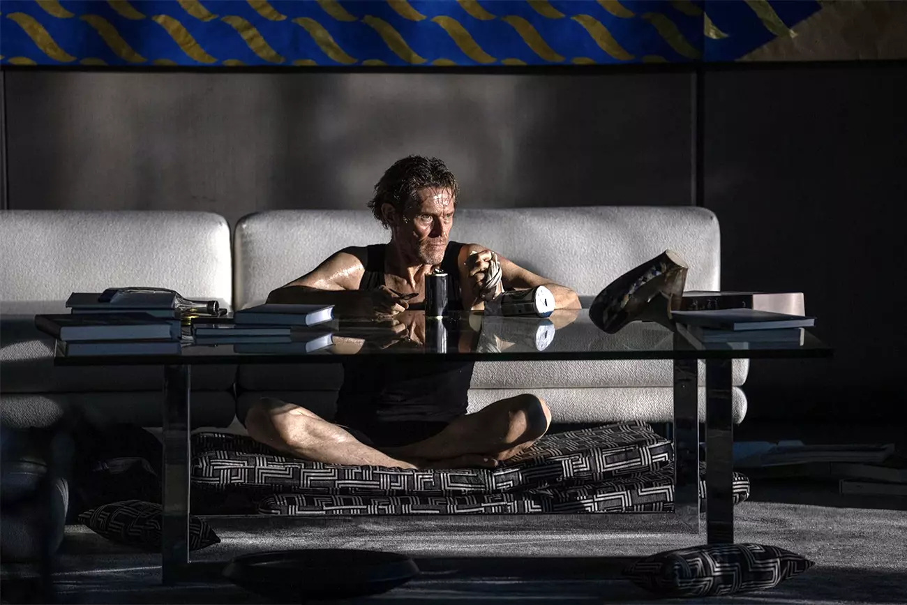 Atuação extraordinária de Willem Dafoe em thriller claustrofóbico na Netflix