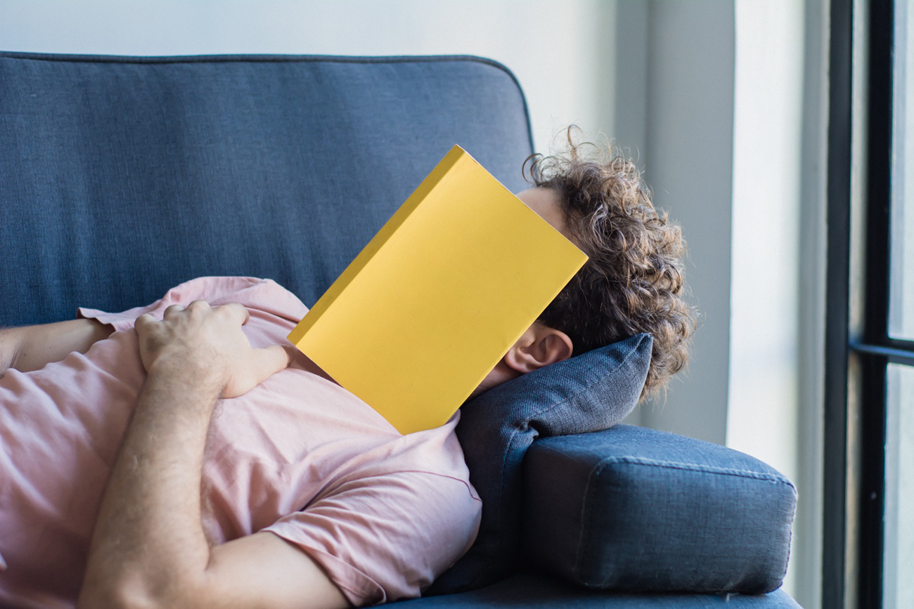 7 livros que todo mundo mente que leu — mas quase ninguém passou da metade
