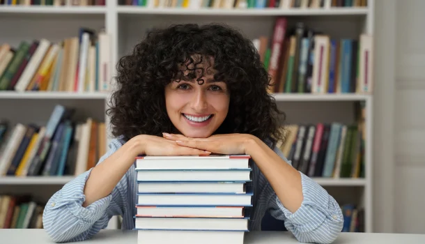 Os 10 livros de ficção mais vendidos no The New York Times nos últimos dez anos (de maio de 2015 a maio de 2025)