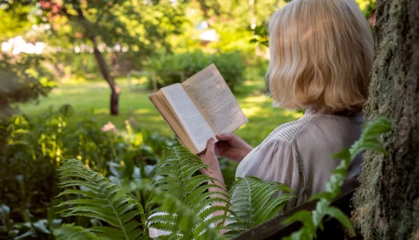 9 livros para quem está no fundo do poço — e quer (de verdade) sair de lá