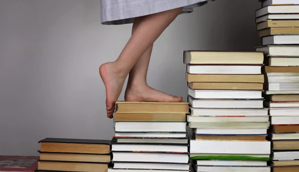 O livro mais longo, o mais caro e o mais proibido: 10 extremos literários que desafiam qualquer lógica