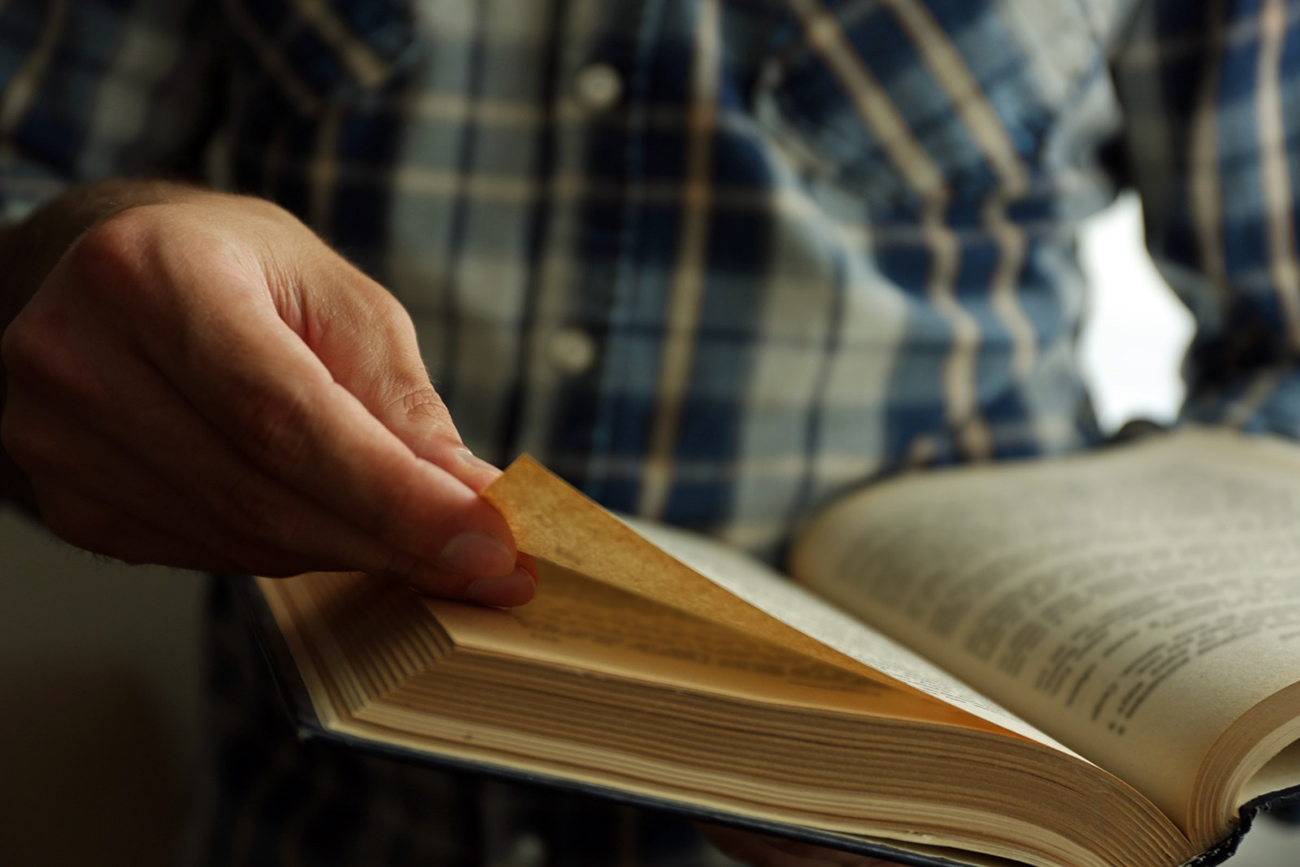 4 livros para quem se veste de preto e lê filosofia no café