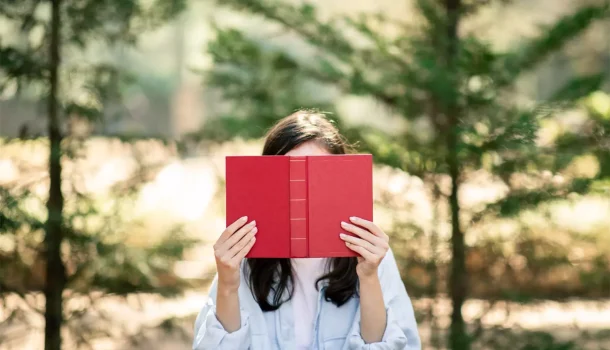 10 livros tão impactantes que vão te deixar em silêncio após a última página