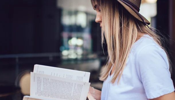 7 livros inclusivos escritos por quem nunca viveu a realidade sobre a qual quer falar