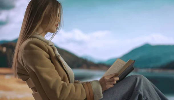 7 livros que parecem ter sido escritos para curar algo que você ainda não sabe que dói