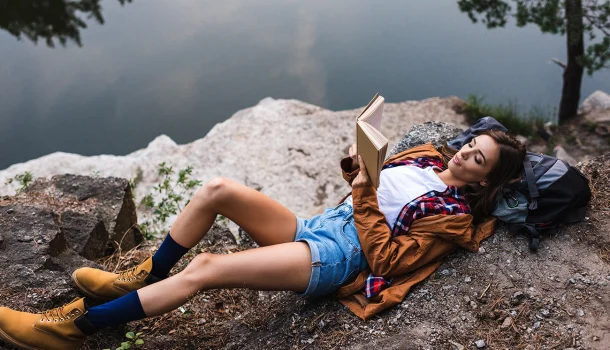 5 livros que te dão conselhos que você só entende quando está quebrado por dentro
