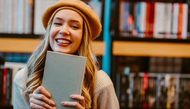 6 livros que deixam você mentalmente descalibrado por dias (no bom sentido)