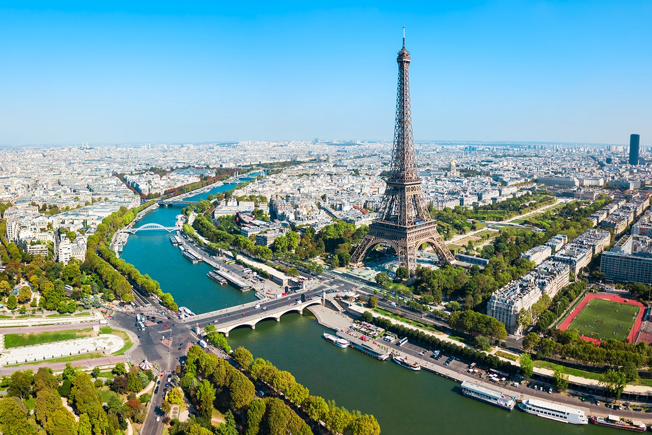 A má notícia é que há trombadinhas em Paris
