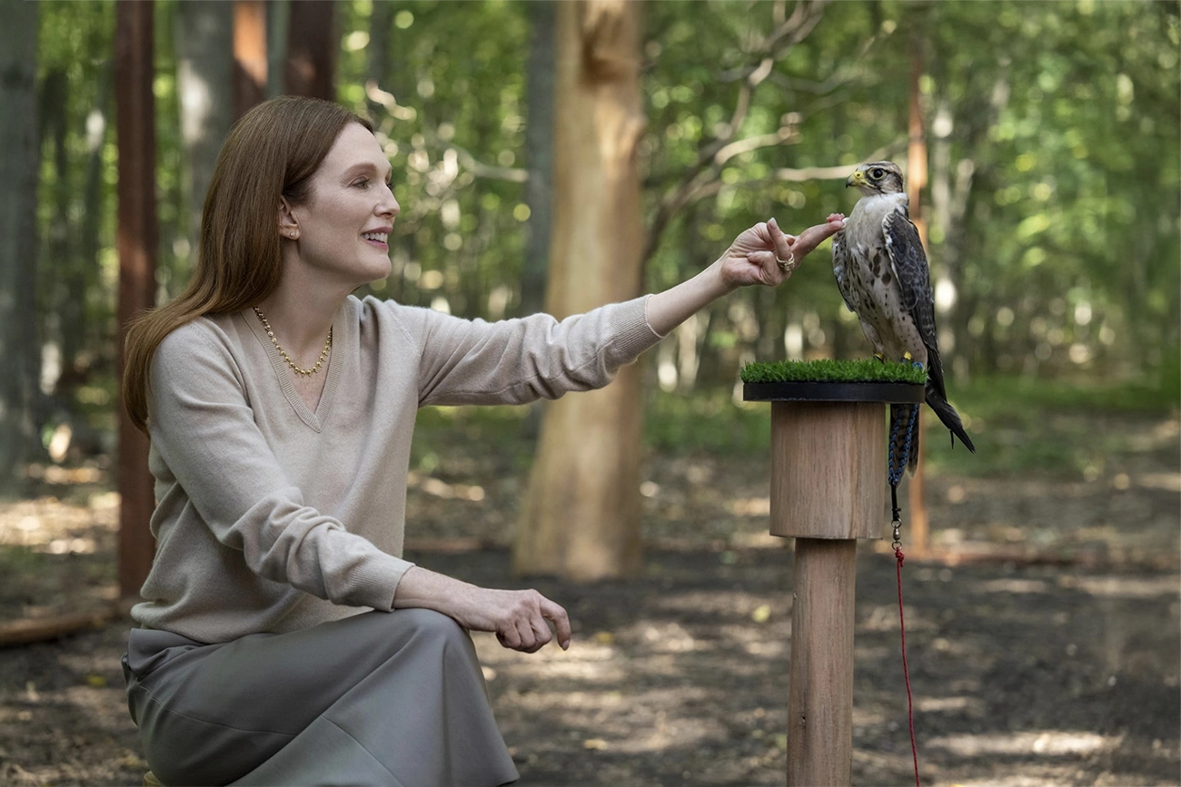 Elogiada pela crítica, nova série com Julianne Moore é considerada uma das mais envolventes do ano