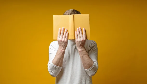 6 livros da biblioteca básica do homem que quer parecer profundo
