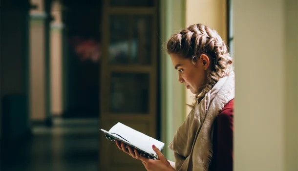 5 livros para ler no fundo do poço — e cavar mais um pouco