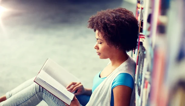5 livros que não acabam na última página — continuam em você