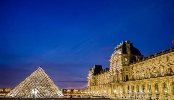 Por que esses 7 livros merecem estar no Louvre?