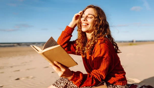 7 livros mais citados em perfis do Tinder do que em discussões sérias