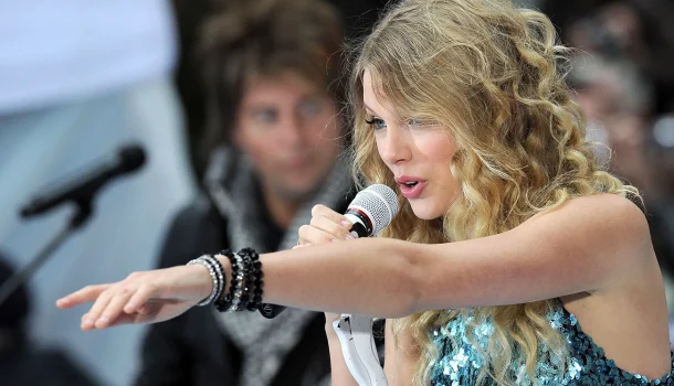 Se Taylor Swift fosse feita de páginas, esses seriam os livros