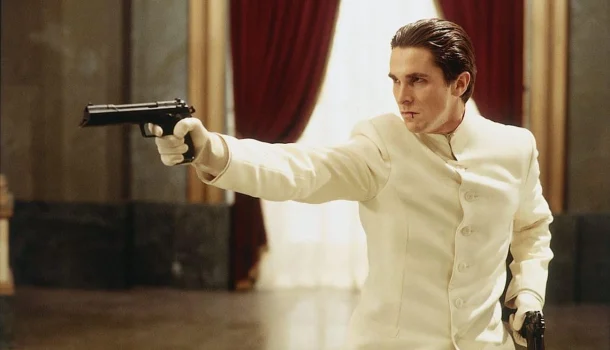 O filme distópico de Christian Bale que foi ignorado pela crítica — e agora virou cult na Netflix