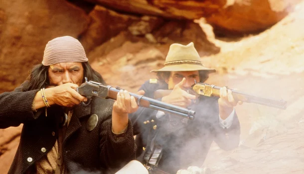 Faroeste que influenciou Tarantino acaba de chegar à Netflix — e é o melhor filme que você vai ver esta semana