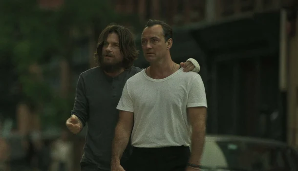Chegou à Netflix a série mais aguardada de 2025 — e o elenco tem Jude Law e Jason Bateman