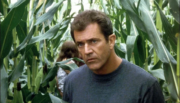 Na Netflix: filme de M. Night Shyamalan, com Mel Gibson e Joaquim Phoenix, que rendeu meio bilhão nas bilheterias