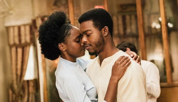 A história de amor que não apenas emociona, mas representa resistência contra injustiças — na Netflix