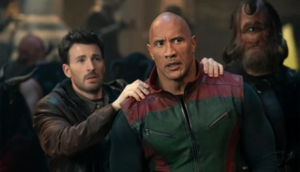 Filme perfeito para esquecer boletos: Chris Evans e Dwayne Johnson garantem 2 horas de paz no Prime Video Filme perfeito para esquecer boletos: Chris Evans e Dwayne Johnson garantem 2 horas de paz no Prime Video