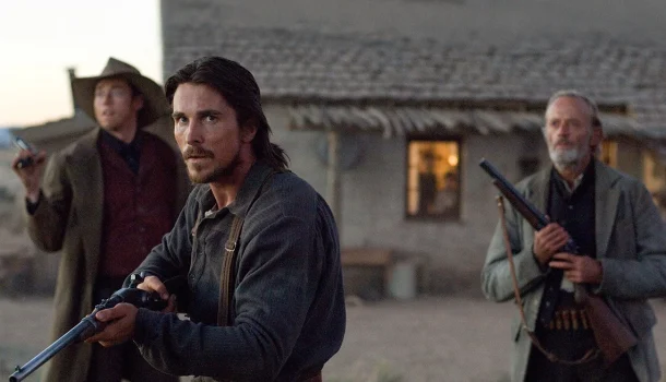 Faroeste com Christian Bale na HBO Max é inesquecível — você vai querer assistir duas vezes