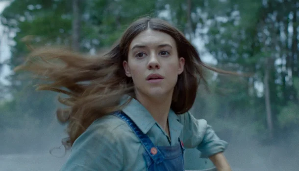 Baseado em um livro que vendeu 12 milhões, suspense na Netflix vai te envolver em uma história de amor, solidão e amadurecimento