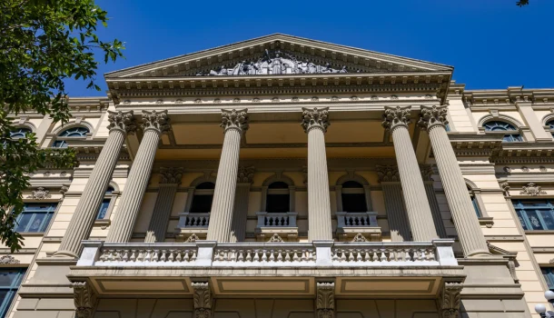 O tesouro invisível da internet brasileira: por dentro da Biblioteca Nacional Digital