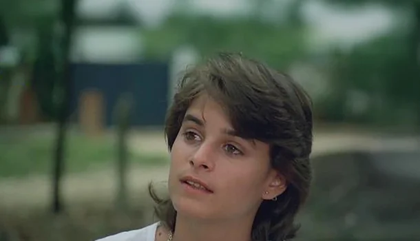 Ela foi o rosto dourado da geração saúde. Aos 35, morreu numa UTI em silêncio. A TV já gravava o próximo capítulo