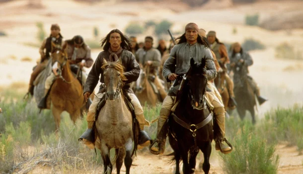 Gene Hackman e Matt Damon no faroeste que virou referência para Tarantino. Hoje na Netflix