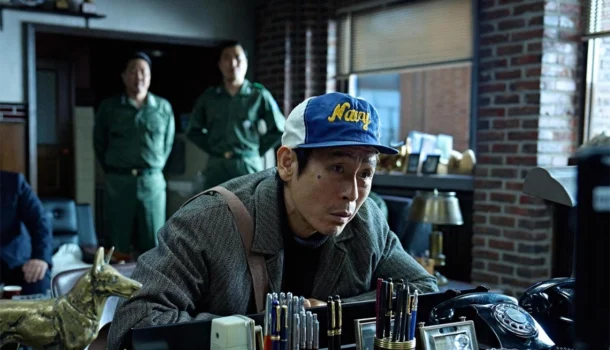 Filme coreano com humor amoral e caos político vira a melhor surpresa do ano, na Netflix Filme coreano com humor amoral e caos político vira a melhor surpresa do ano, na Netflix